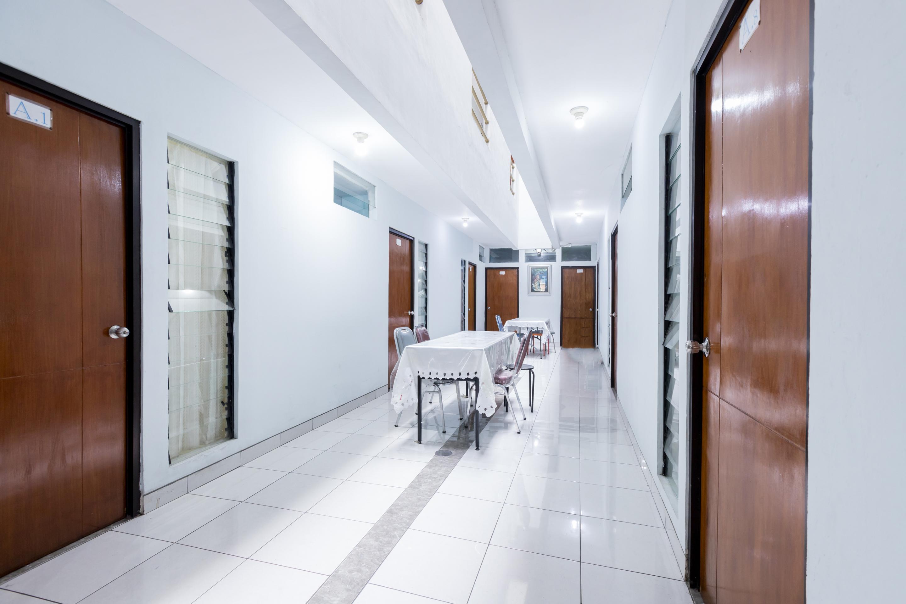 Oyo 1516 Cemara Gading Syariah 2* Bogor