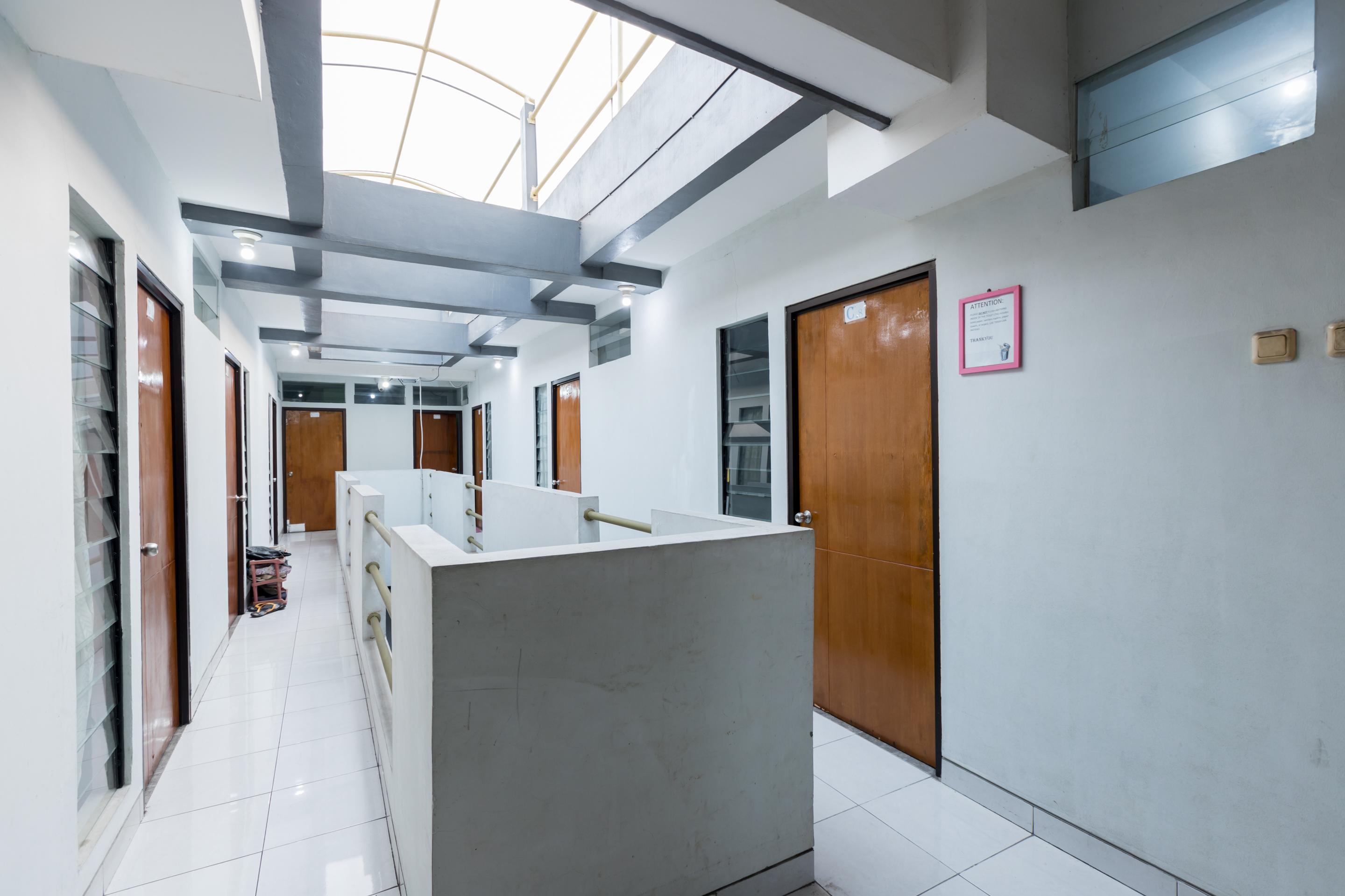 Hotel Oyo 1516 Cemara Gading Syariah Bogor